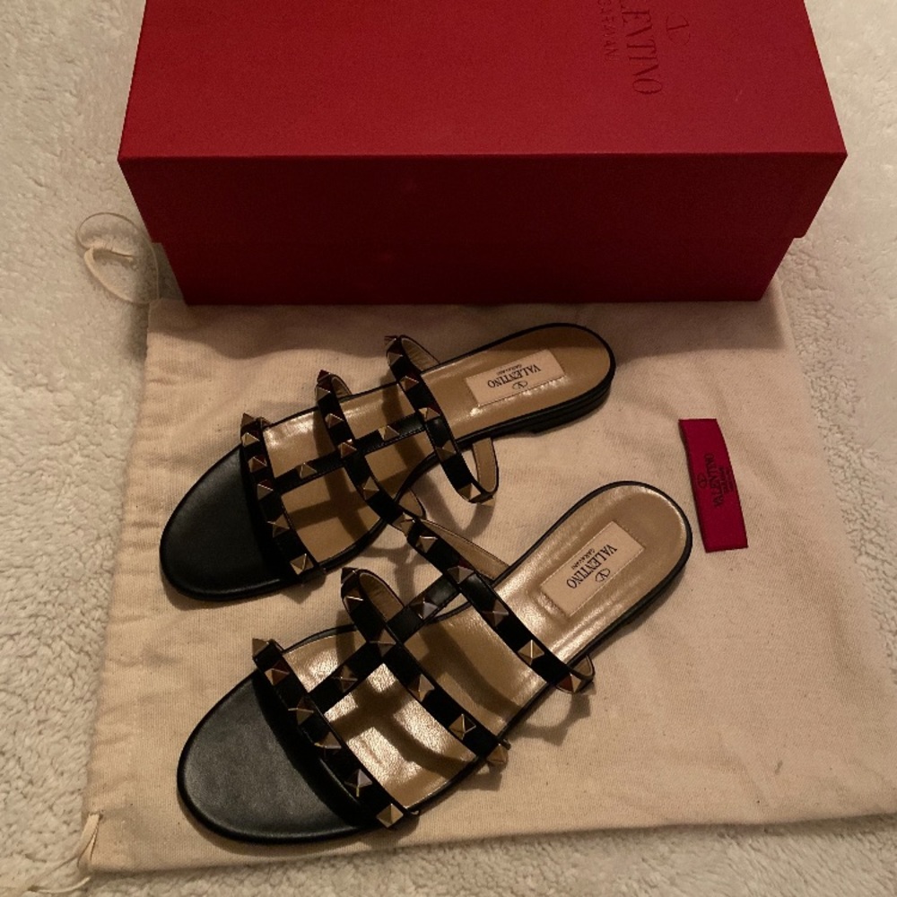 Valentino Slides